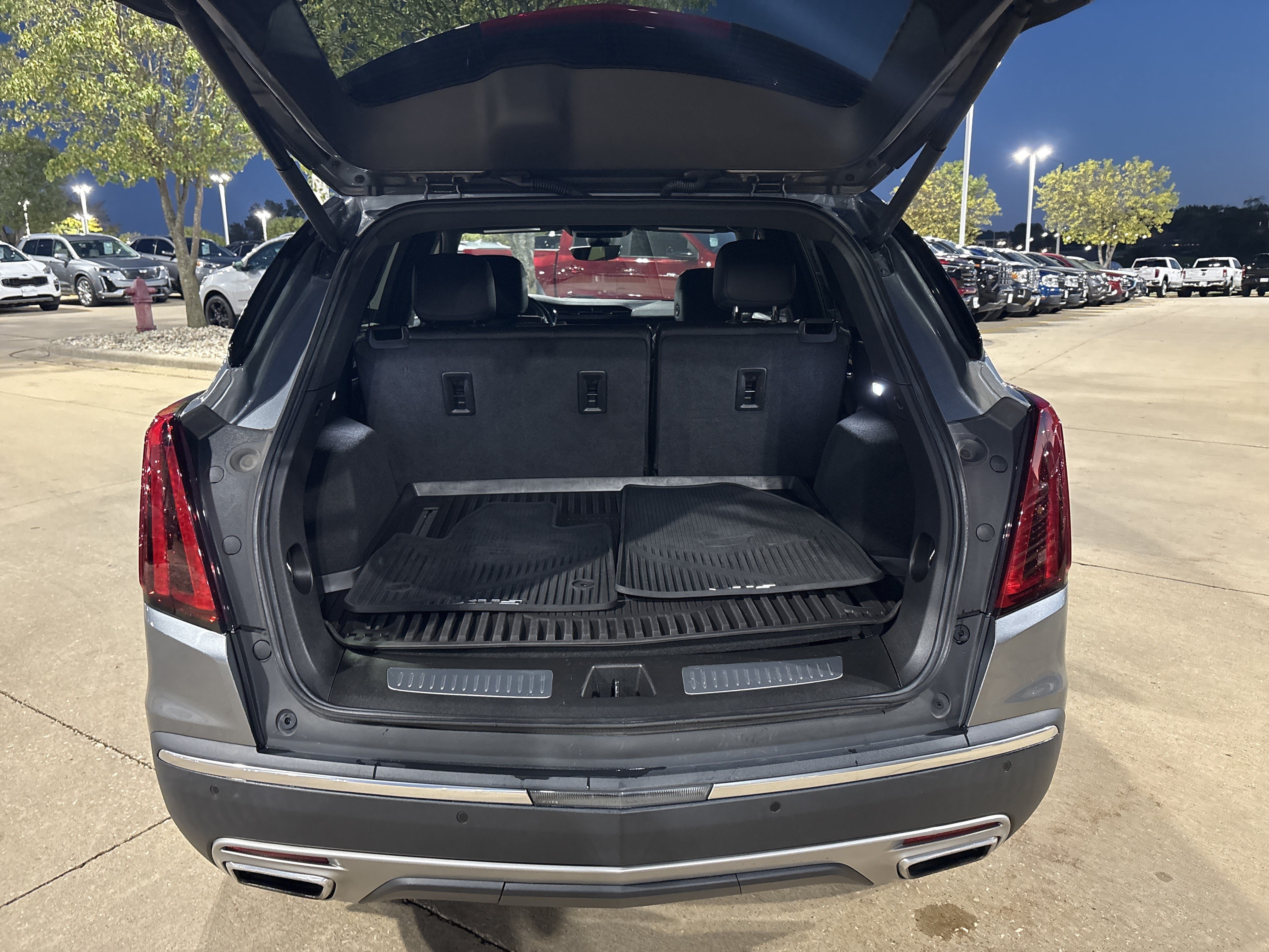 Used 2020 Cadillac XT5 Premium Luxury AWD/4WD image 7