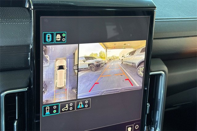 New 2026 GMC Yukon Denali w/ Sun & Power Step Package image 18