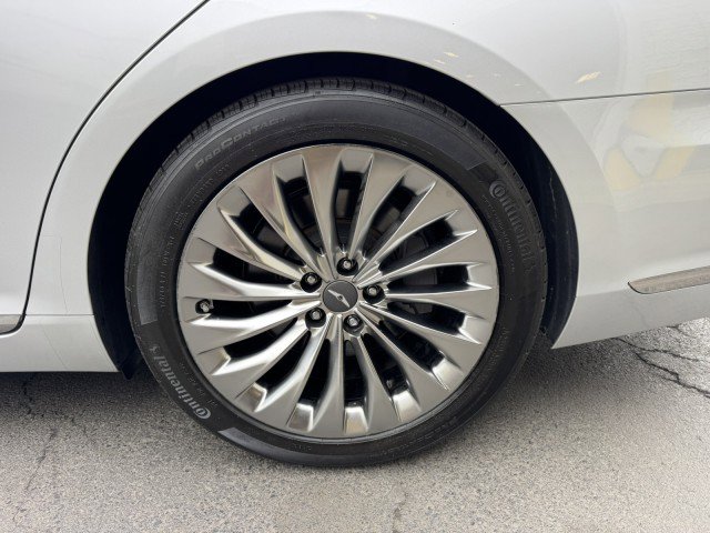 Used 2018 Genesis G90 5.0 Ultimate RWD image 46