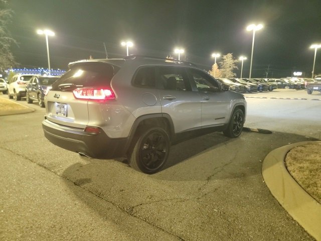 Used 2019 Jeep Cherokee Latitude Plus image 5
