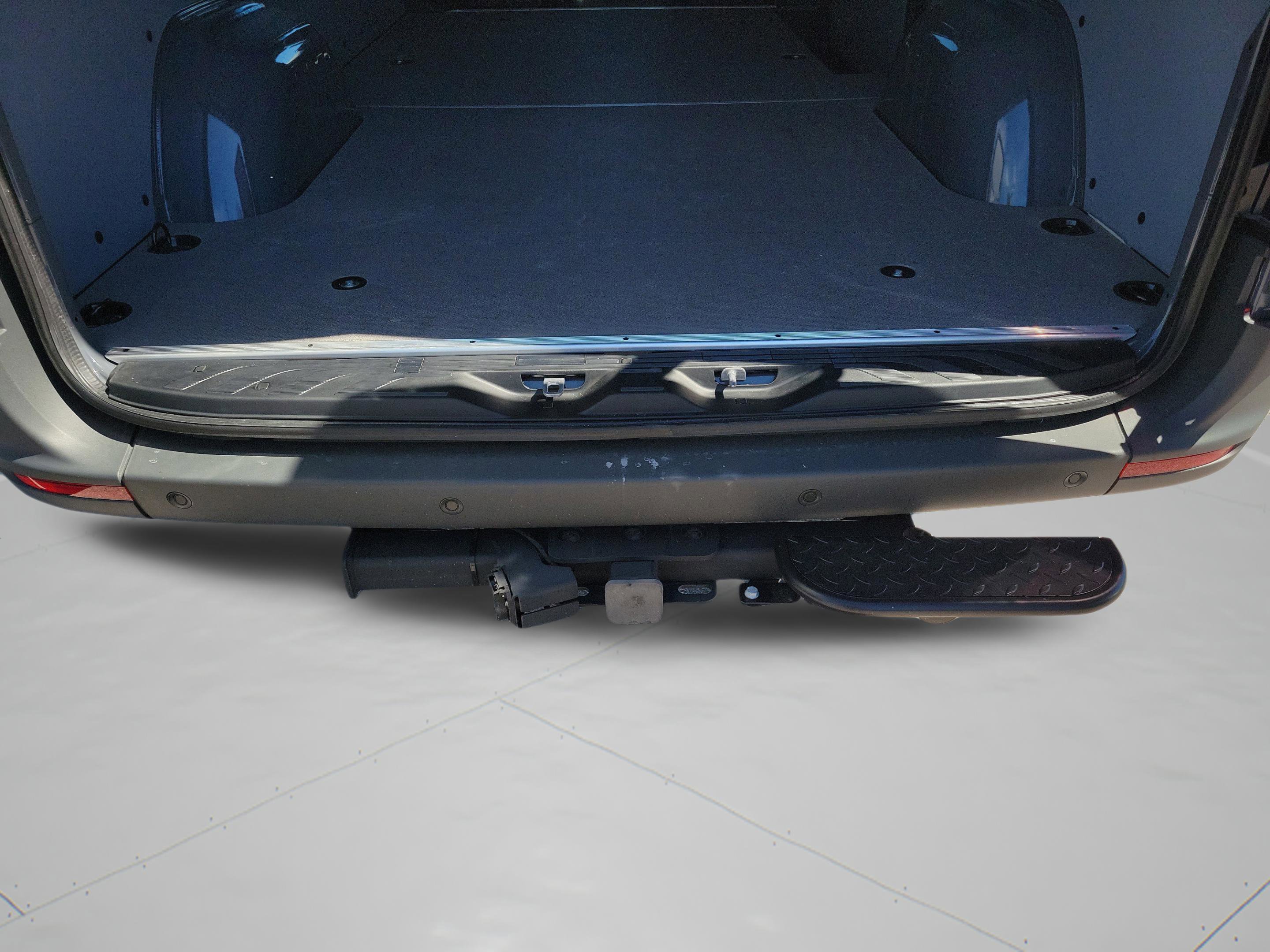 Used 2025 Mercedes-Benz Sprinter 2500 image 38