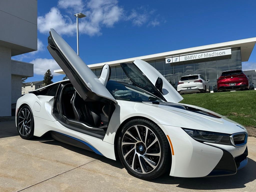 Used 2016 BMW i8 AWD/4WD image 1