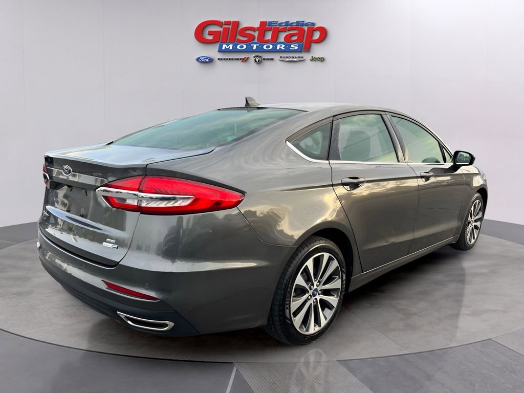 Used 2020 Ford Fusion SE AWD/4WD image 5