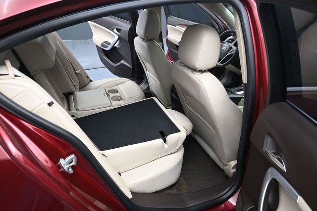 Used 2017 Buick Regal Premium w/ Driver Confidence Package #2 FWD image 26