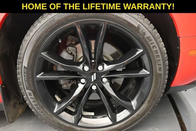 Used 2018 Dodge Challenger R/T w/ Blacktop Package RWD image 40