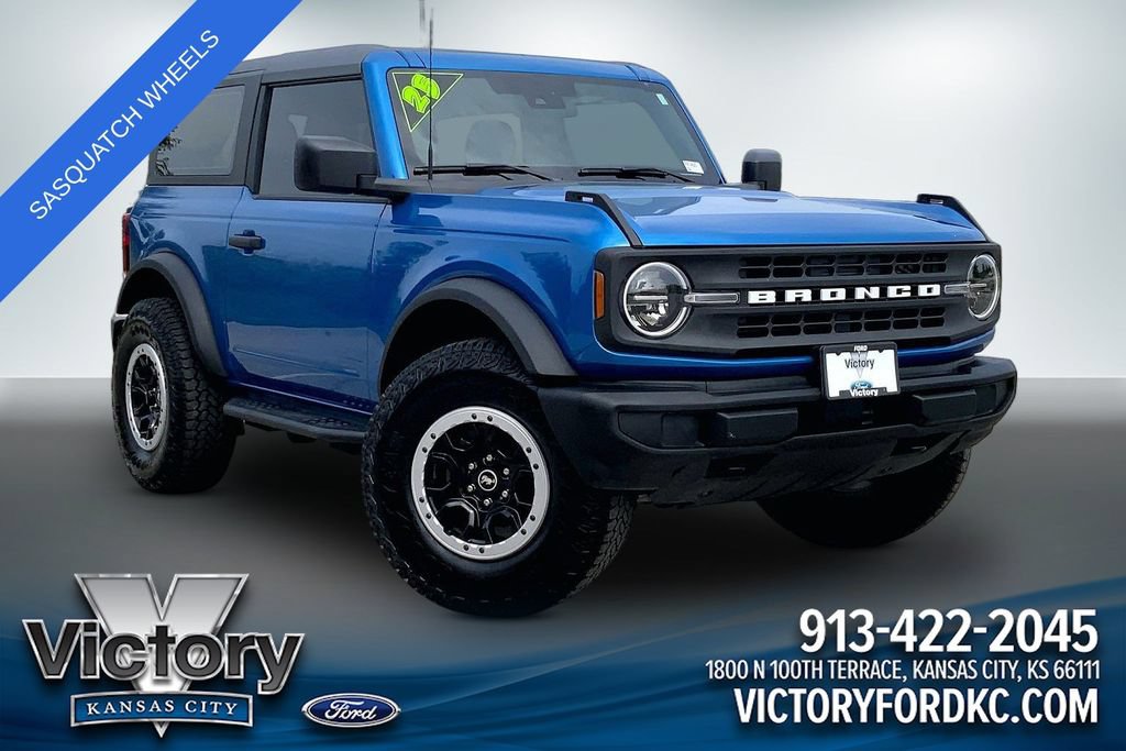 Used 2025 Ford Bronco 2-Door AWD/4WD image 1