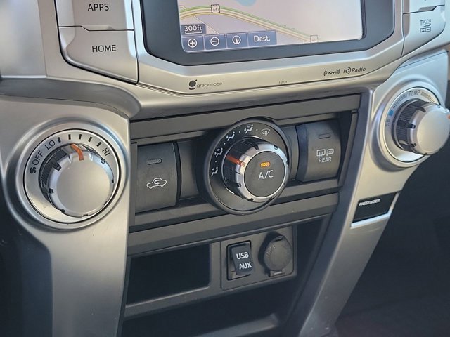 Used 2016 Toyota 4Runner SR5 Premium image 30