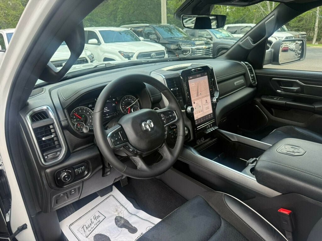 Used 2026 RAM 1500 Laramie AWD/4WD image 3