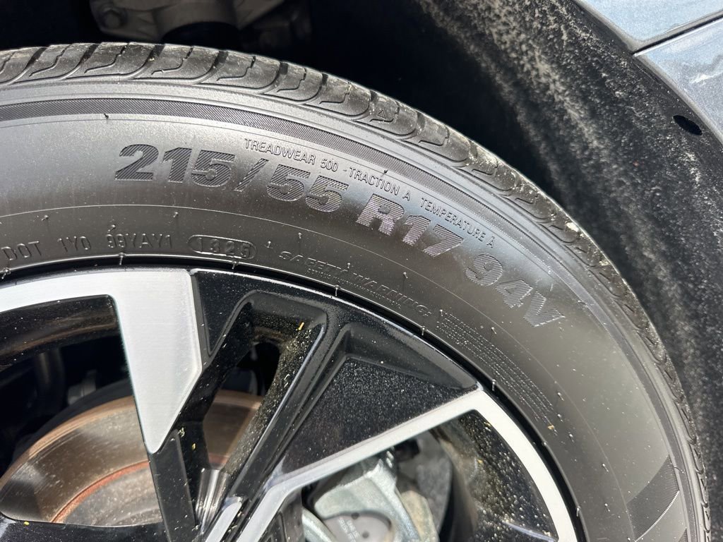 Used 2025 Hyundai Sonata SEL FWD image 28