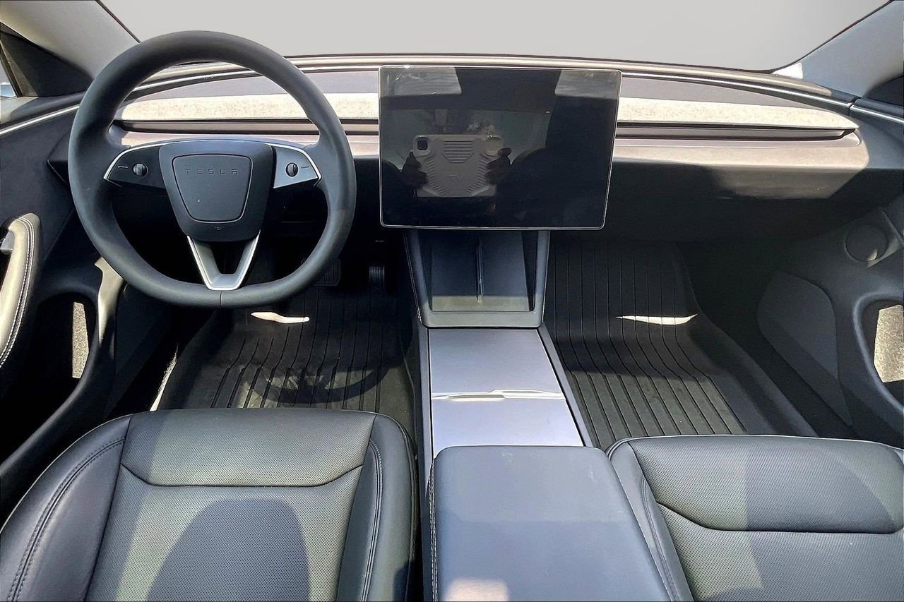 Used 2025 Tesla Model 3 Long Range image 16