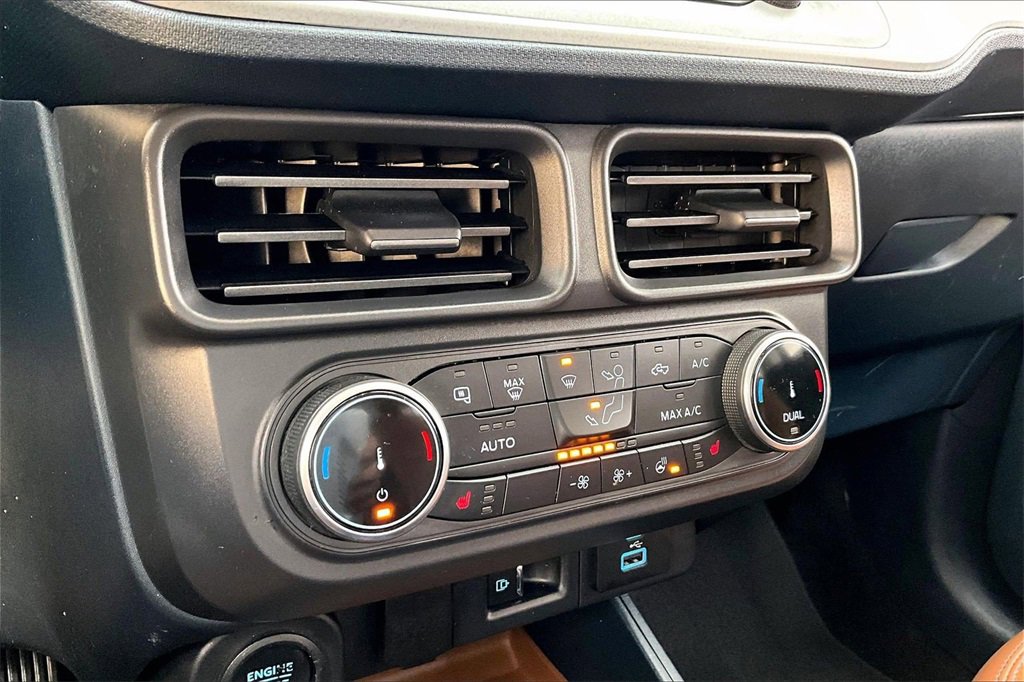 Used 2022 Ford Maverick Lariat w/ Lariat Luxury Package image 32