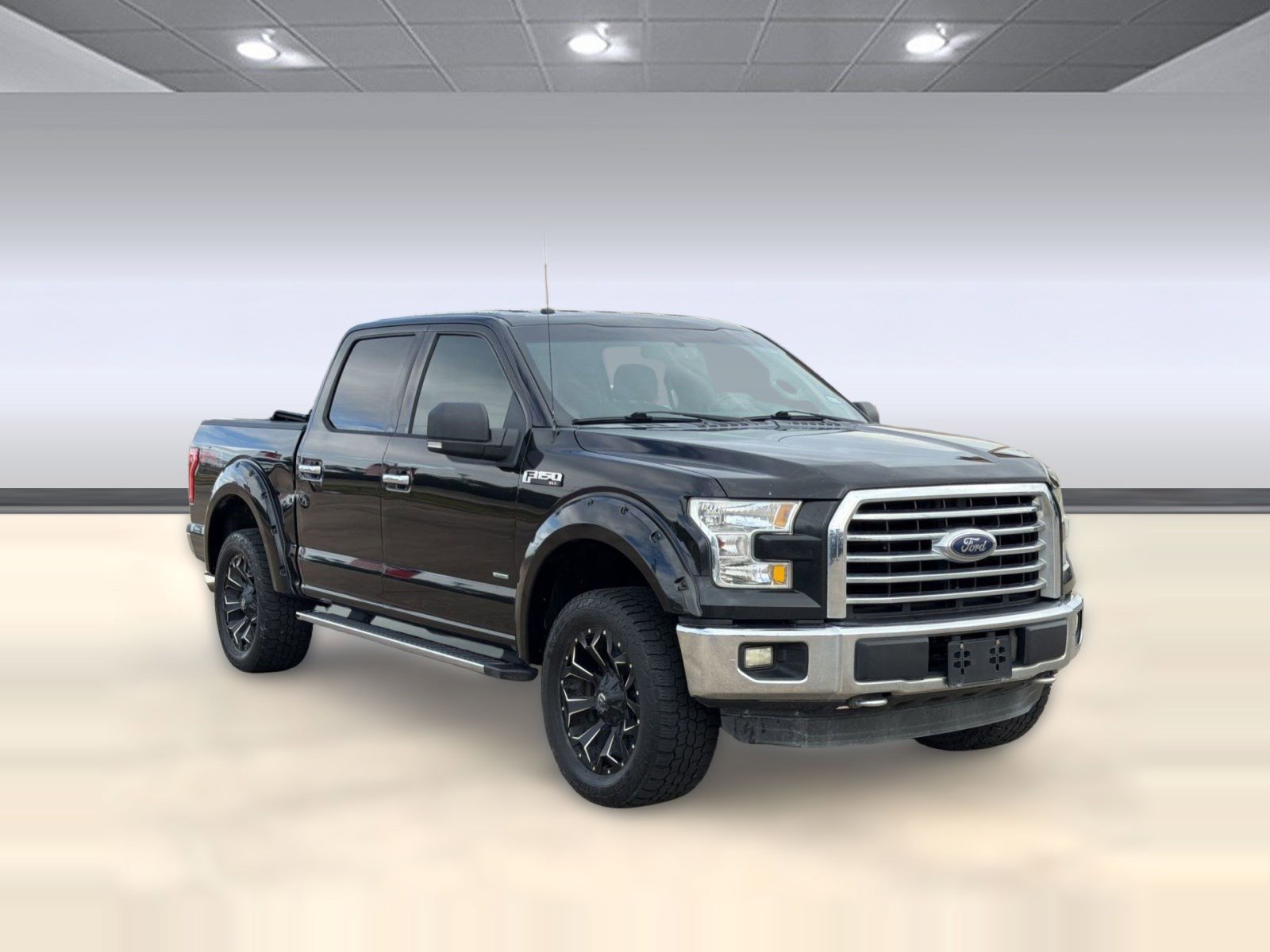 Used 2015 Ford F150 XLT w/ Equipment Group 302A Luxury AWD/4WD image 7
