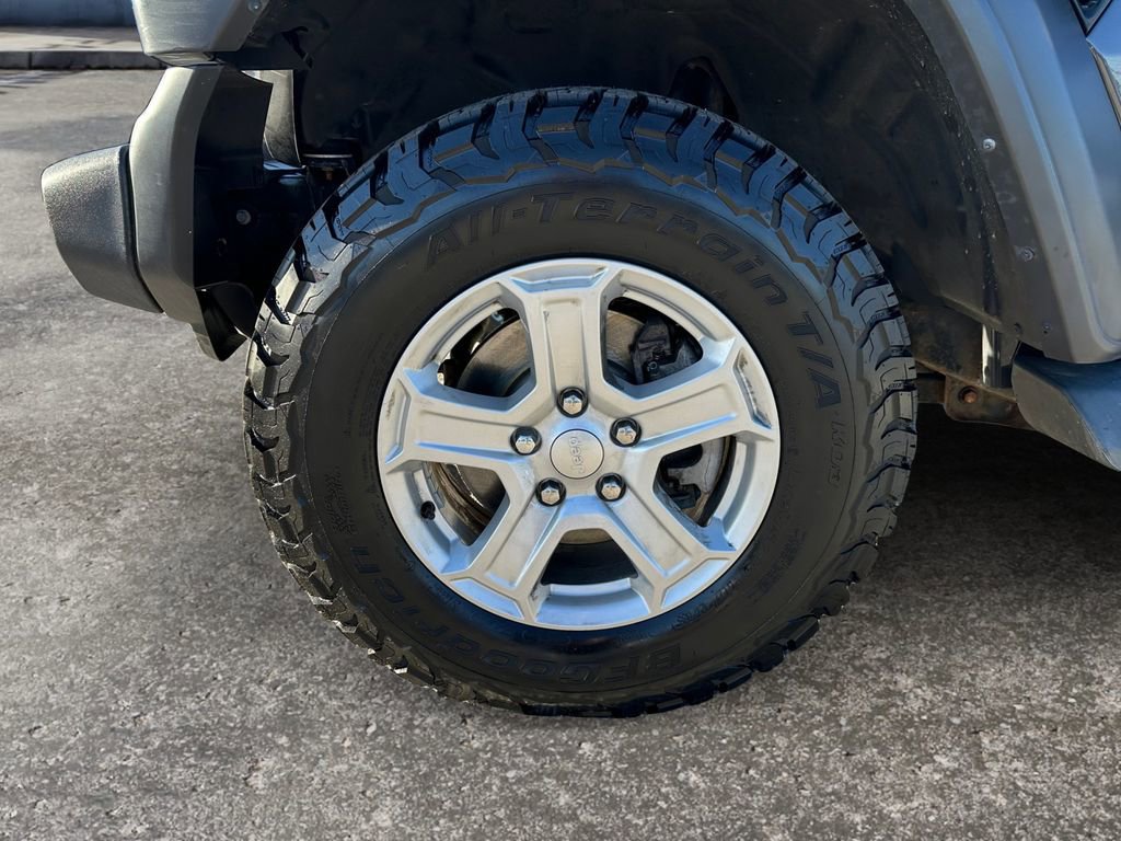 Used 2019 Jeep Wrangler Sport S image 8