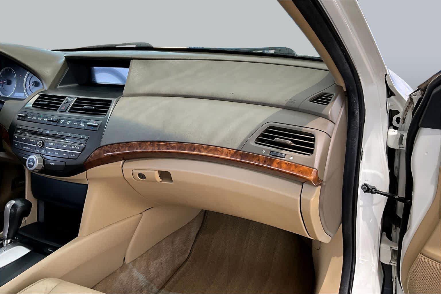 Used 2010 Honda Accord EX-L image 18