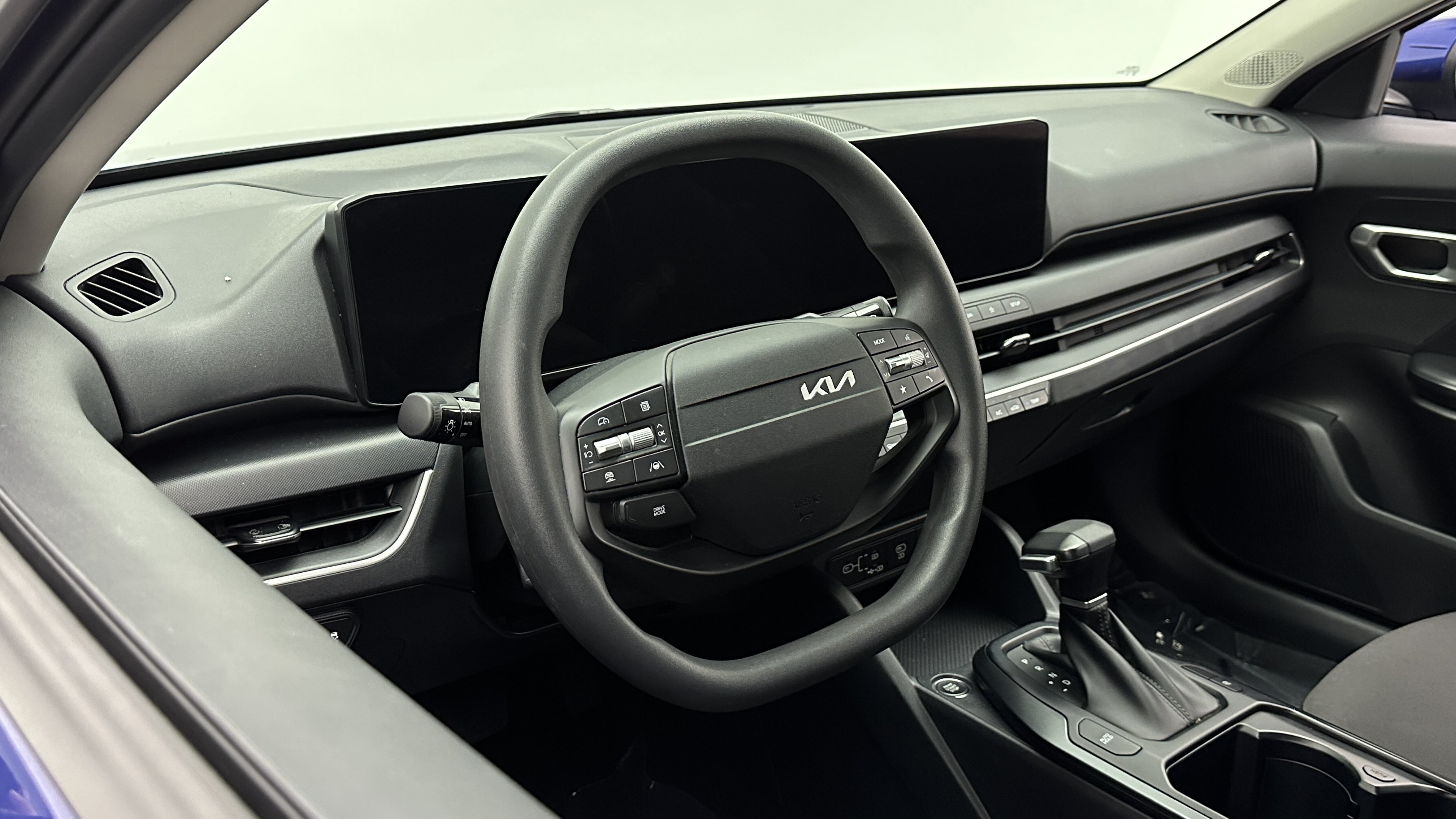 Used 2026 Kia K4 FWD image 10