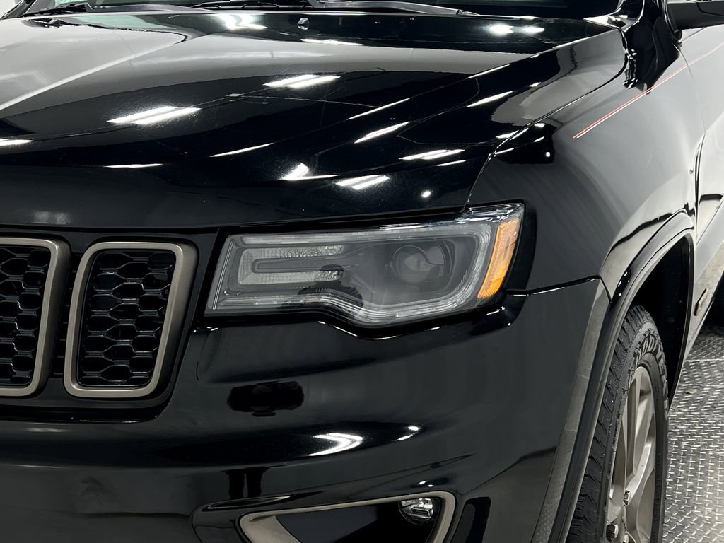 Used 2017 Jeep Grand Cherokee Limited 75th Anniversary image 32