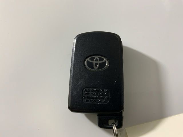 Used 2020 Toyota Tundra Platinum image 38