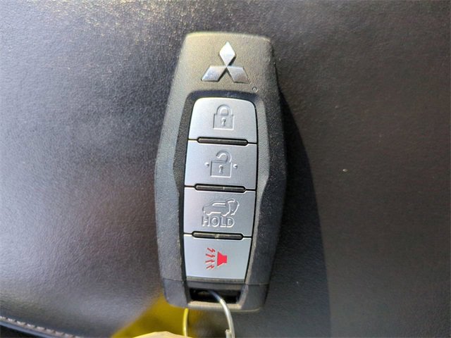 Used 2024 Mitsubishi Outlander SE image 29