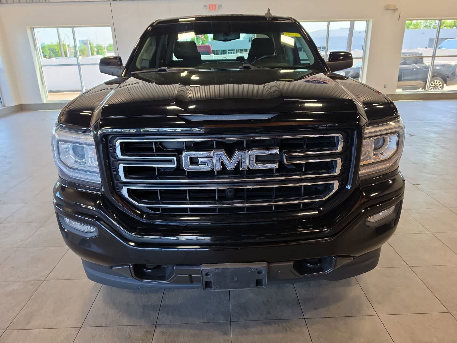 Used 2018 GMC Sierra 1500 SLE w/ Elevation Edition AWD/4WD image 3