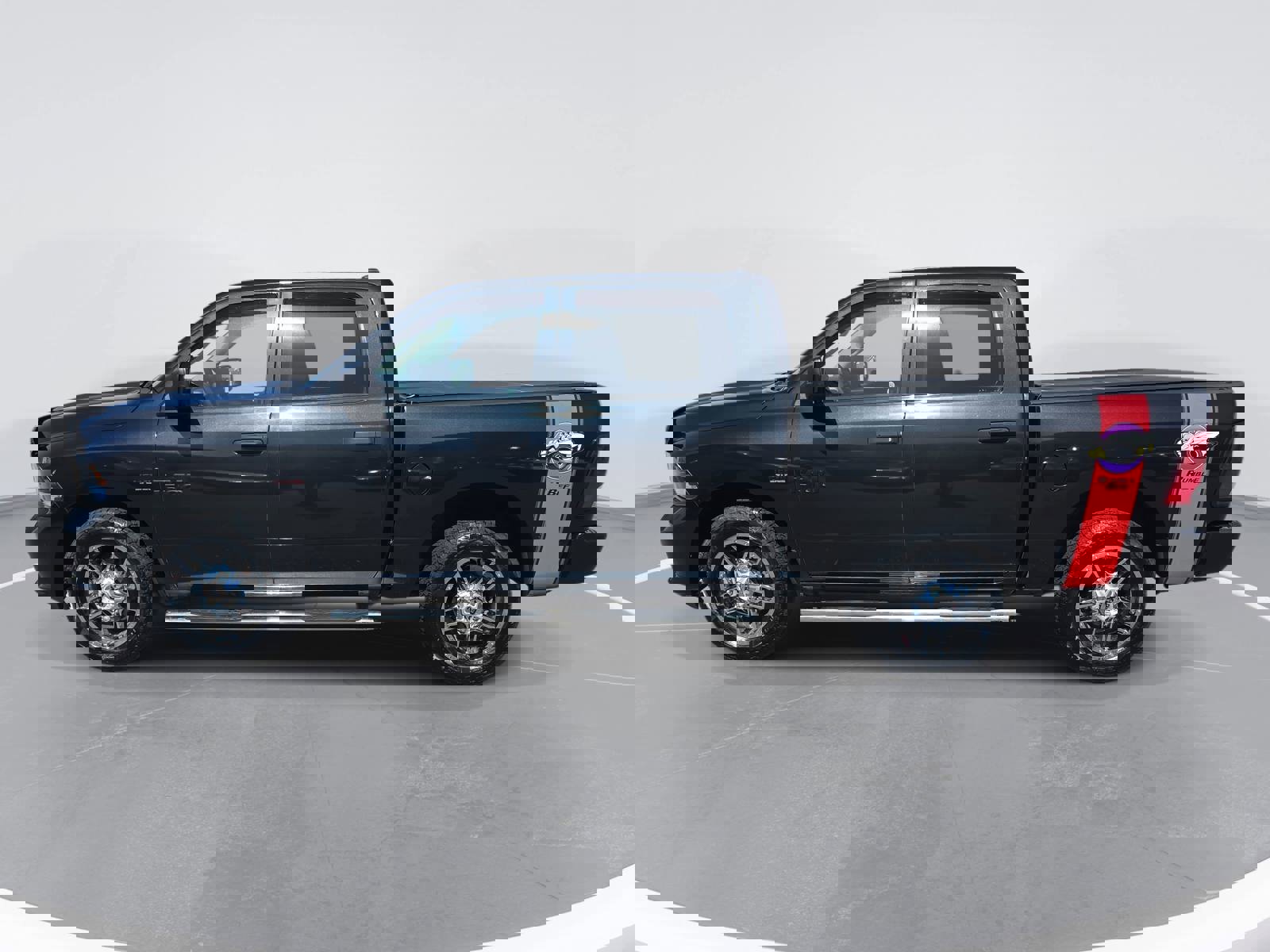 Used 2017 RAM 1500 Express w/ Express Value Package image 8