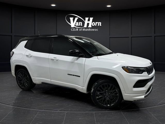 Used 2024 Jeep Compass Limited w/ High Altitude Package image 40