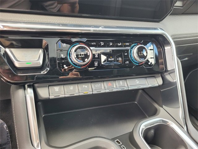 New 2025 GMC Sierra 2500 Denali w/ Denali Reserve Package image 26