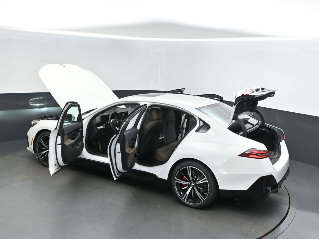 New 2026 BMW 530i w/ M Sport Package image 40