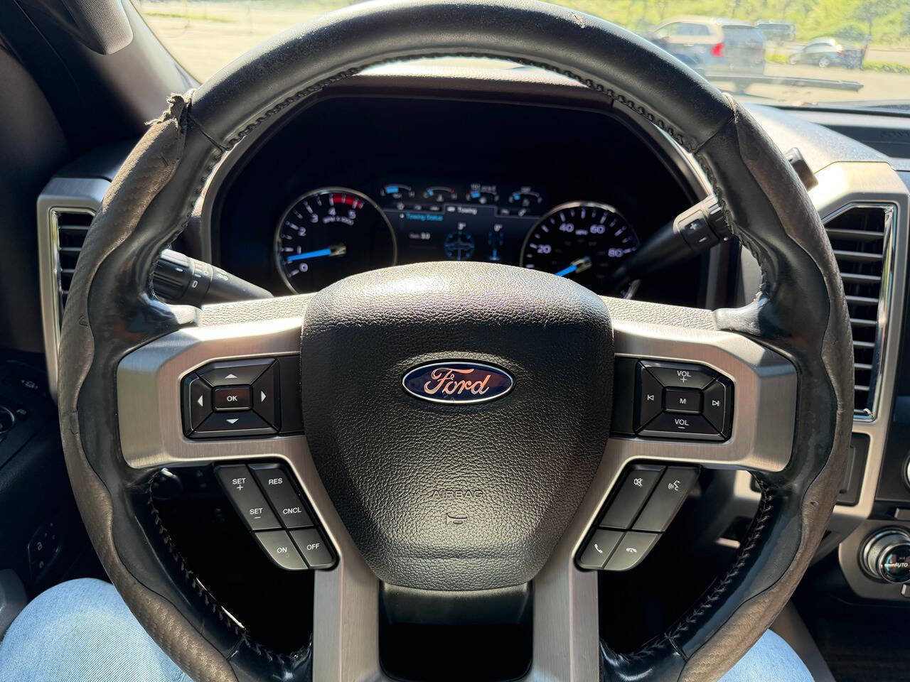 Used 2017 Ford F350 Platinum AWD/4WD image 26