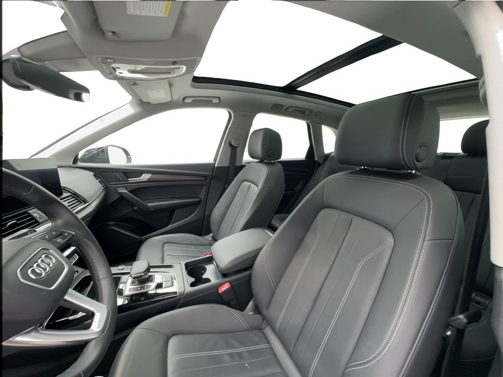 Used 2023 Audi Q5 2.0T Premium w/ Convenience Package AWD/4WD image 19