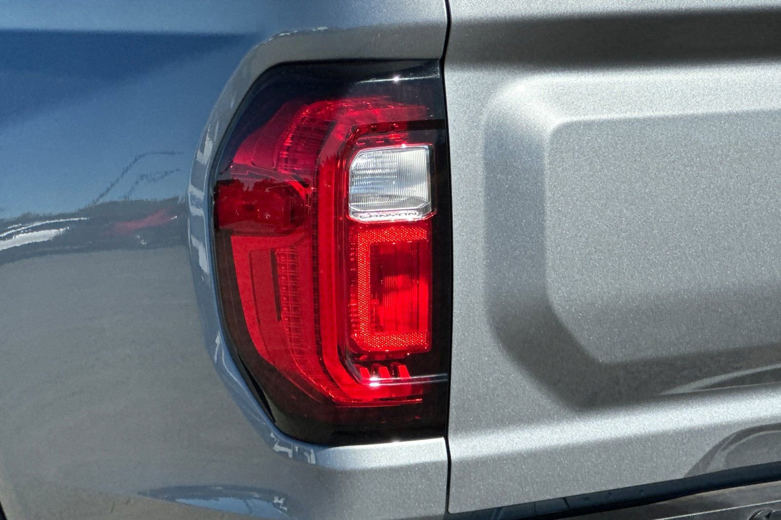 Used 2023 GMC Canyon AT4 w/ AT4 Premium Package AWD/4WD image 45