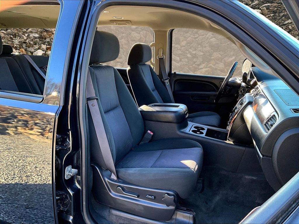 Used 2012 Chevrolet Suburban LS w/ Convenience Package 1 image 7