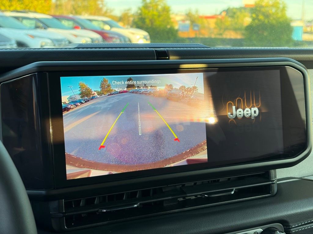 Used 2025 Jeep Wrangler Sahara w/ Safety Group image 20