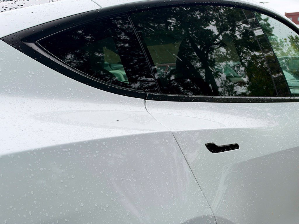 Used 2021 Tesla Model Y Long Range AWD/4WD image 8