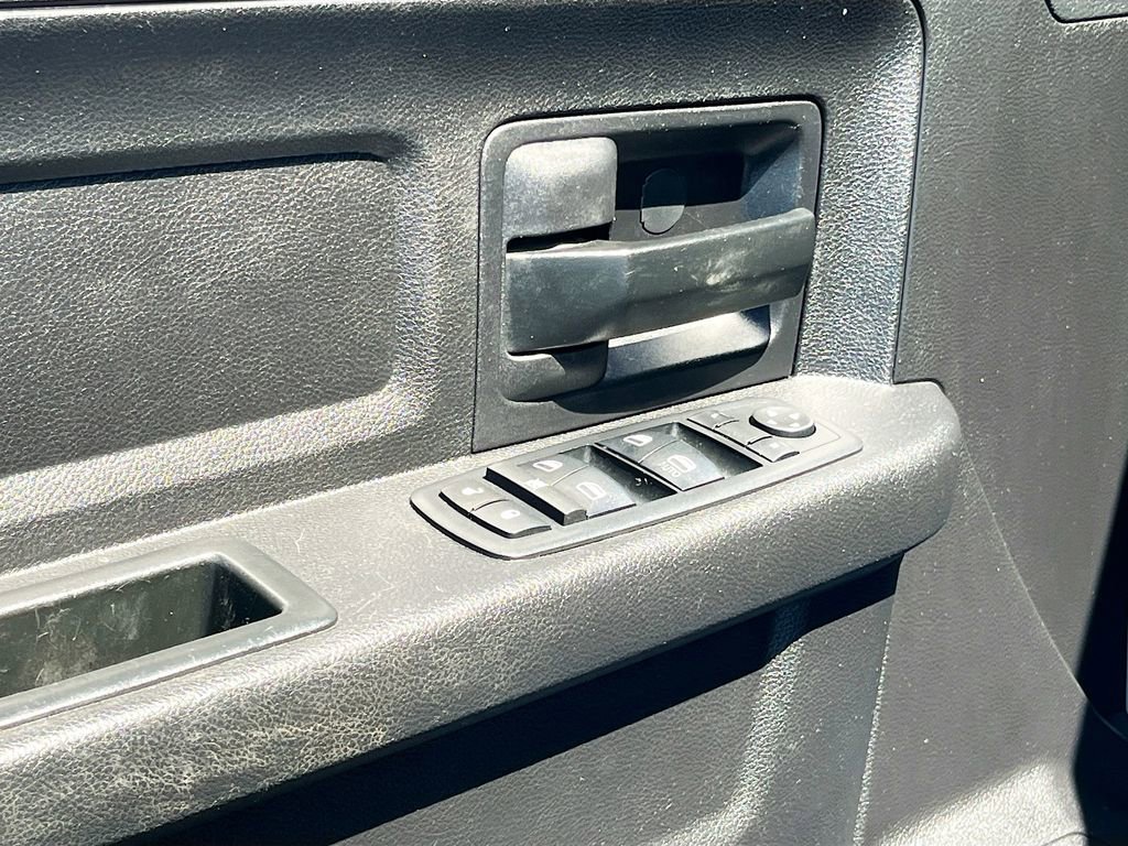 Used 2017 RAM 2500 Tradesman w/ Chrome Appearance Group image 15