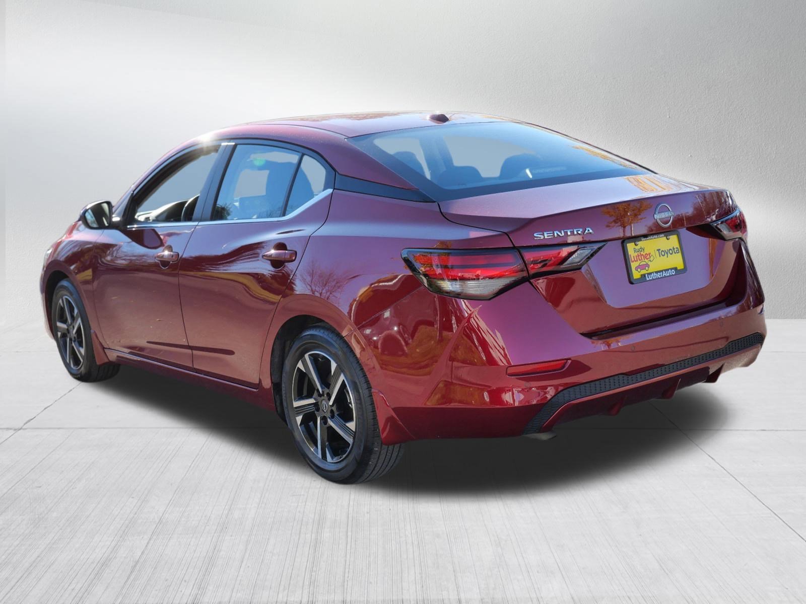 Used 2025 Nissan Sentra SV w/ All-Weather Package image 5