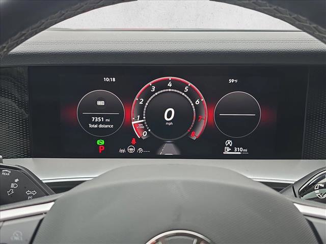 Certified 2025 Volkswagen Tiguan SE image 11