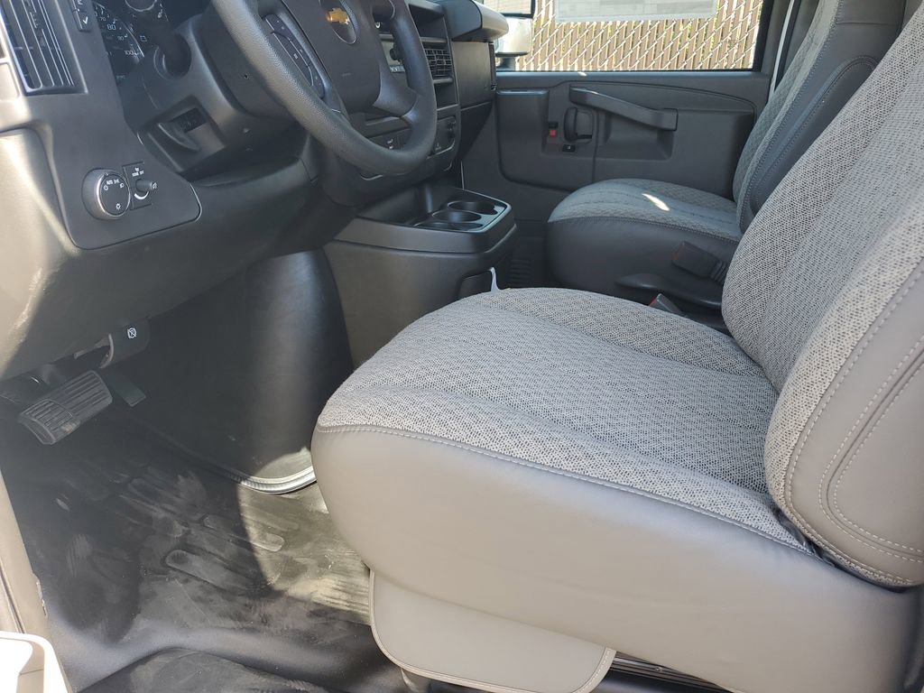 New 2025 Chevrolet Express 3500 w/ Power Convenience Package image 17