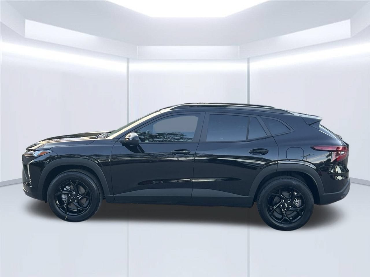 New 2026 Chevrolet Trax LT w/ Driver Confidence Package FWD image 2