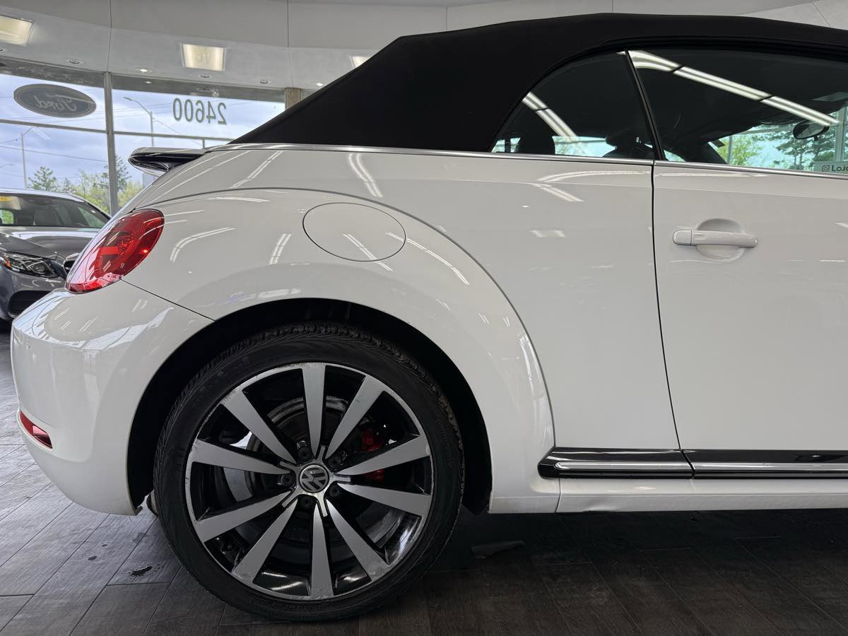 Used 2014 Volkswagen Beetle R-Line FWD image 9