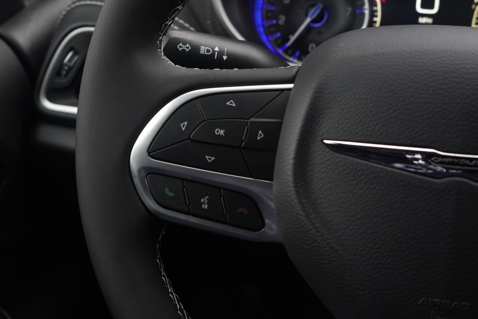New 2026 Chrysler Pacifica Select image 17