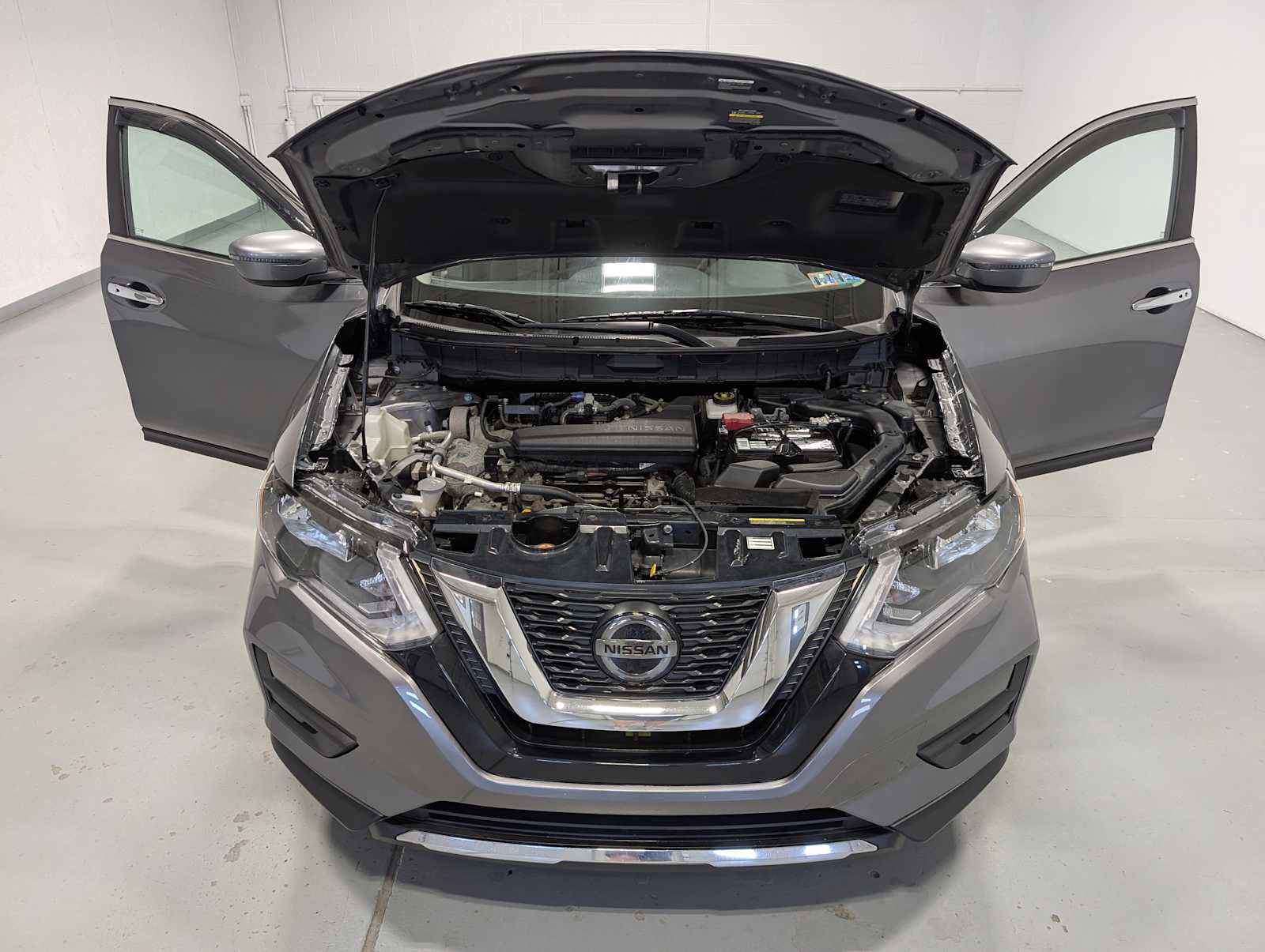 Used 2020 Nissan Rogue SV AWD/4WD image 13