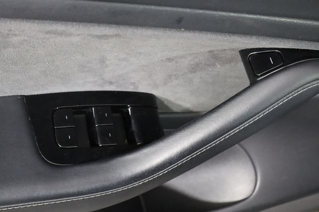 Used 2020 Tesla Model 3 Long Range AWD/4WD image 18