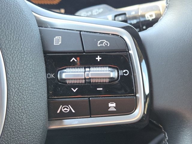 Used 2025 Kia Sorento S w/ Panoramic Sunroof Package image 14