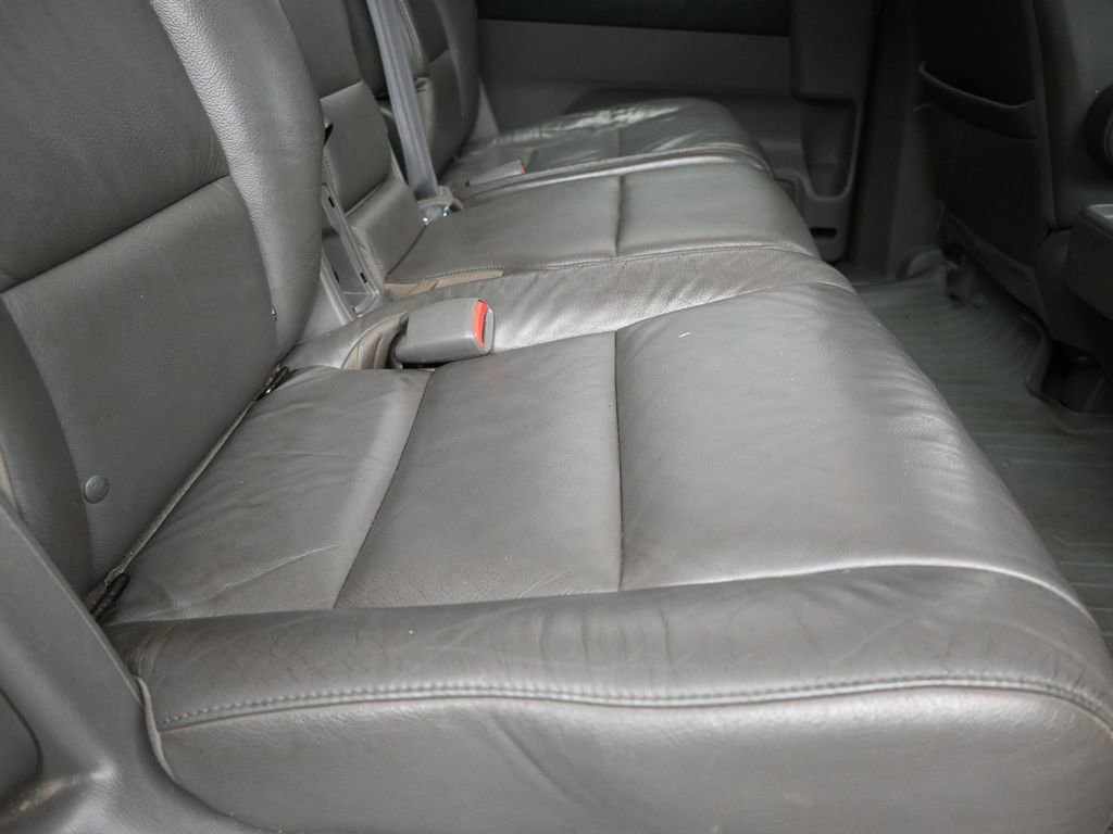 Used 2011 Honda Odyssey EX-L image 16