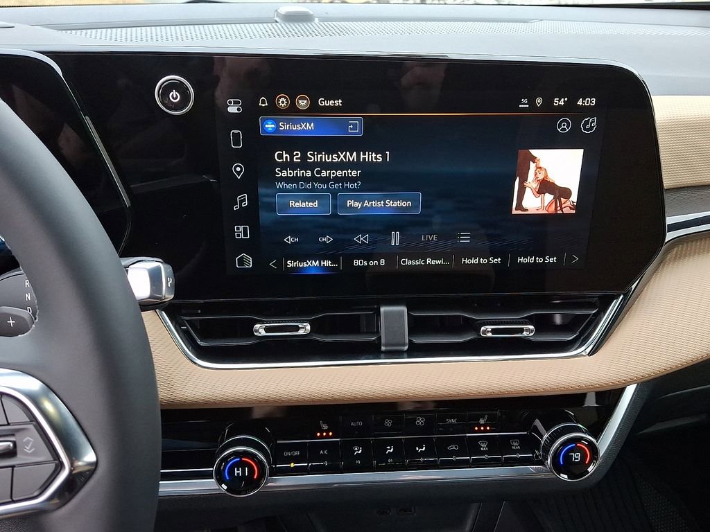 New 2026 Chevrolet Equinox ACTIV w/ LPO, Floor Liner Package image 12