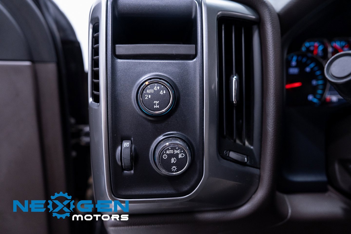 Used 2014 Chevrolet Silverado 1500 LT w/ LT Convenience Package image 17