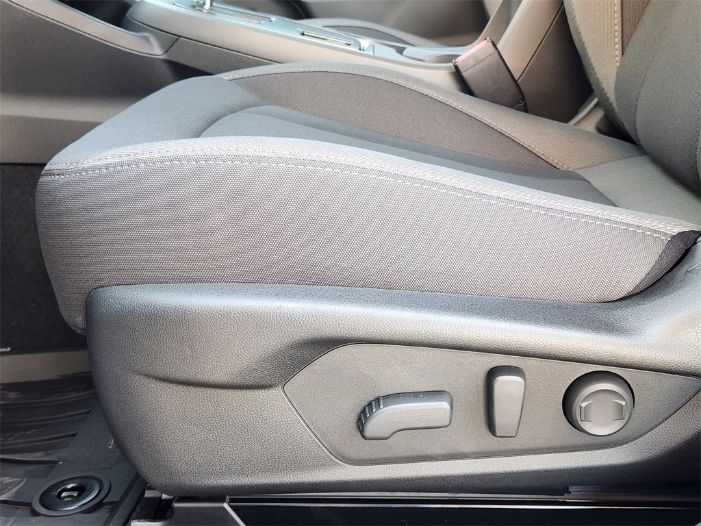 New 2025 Subaru Crosstrek 2.5i Premium image 18