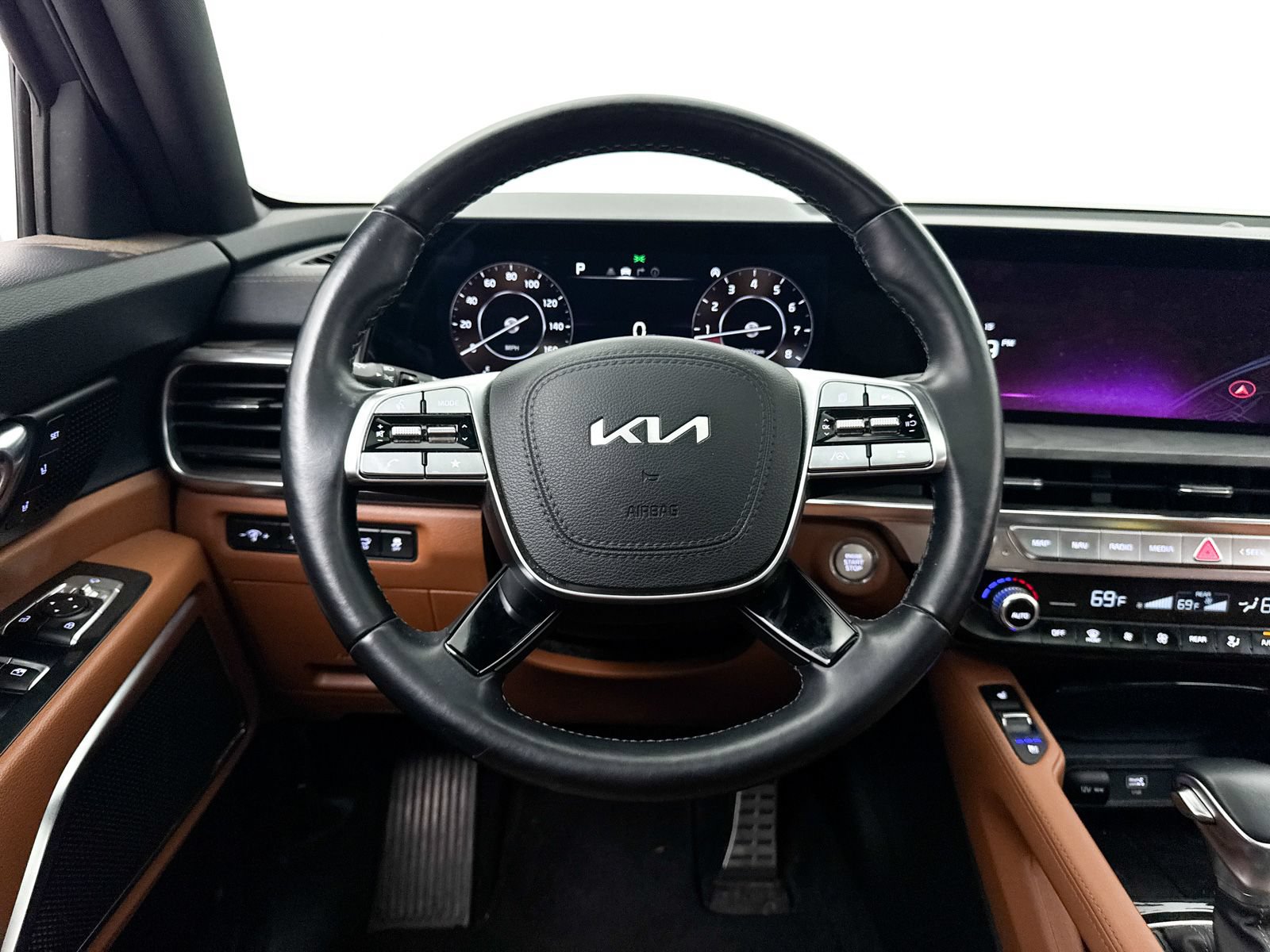 Certified 2024 Kia Telluride SX X-Line AWD/4WD image 4