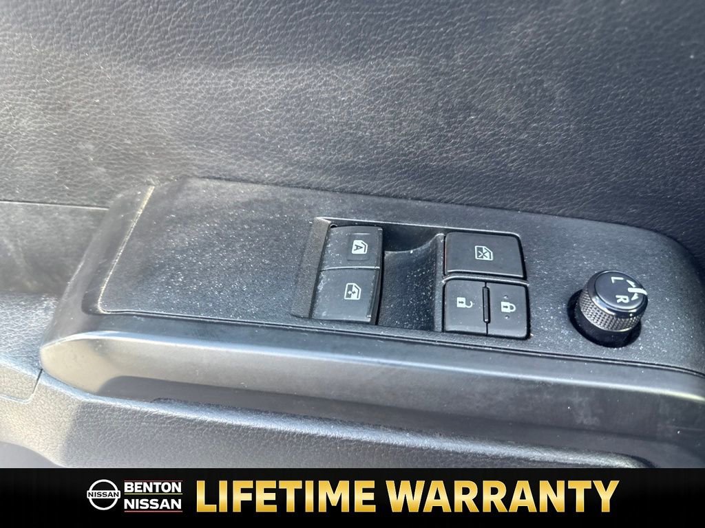 Used 2019 Toyota Tacoma SR image 13