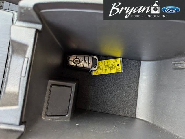 Used 2022 Ford Escape SE w/ Convenience Package image 37